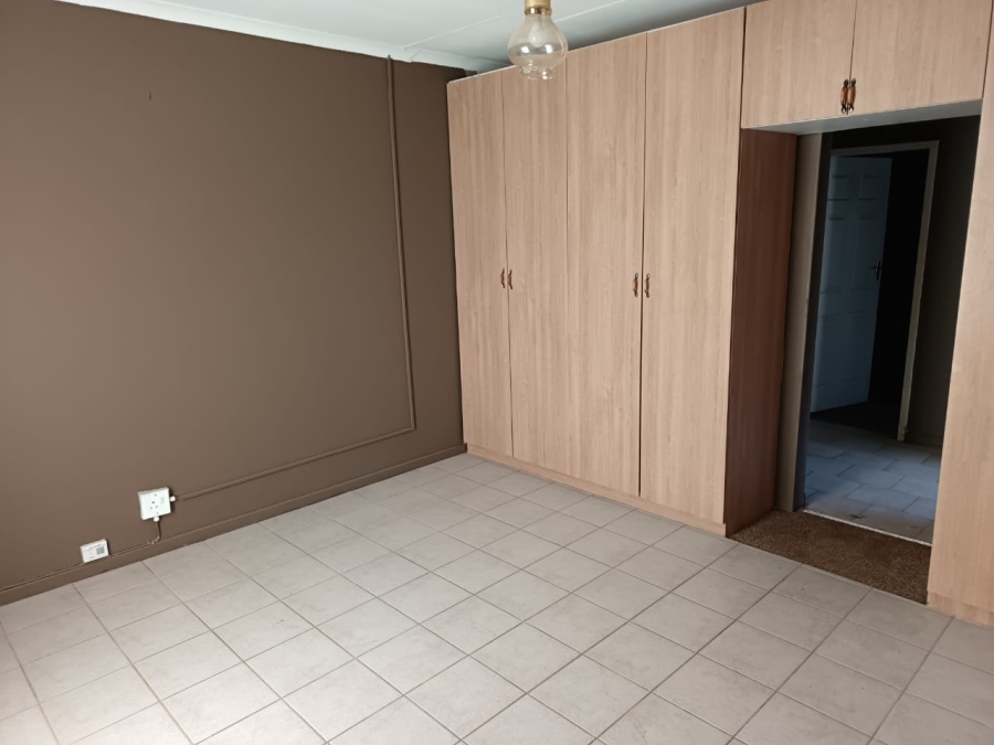 4 Bedroom Property for Sale in La Hoff North West